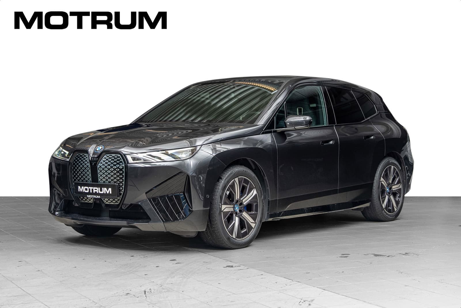 BMW iX