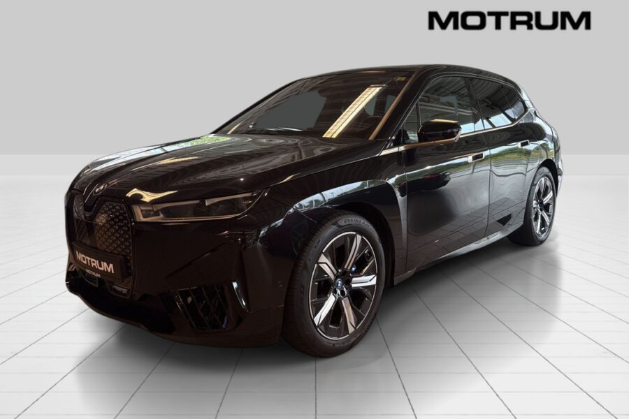 BMW iX xDrive 50
