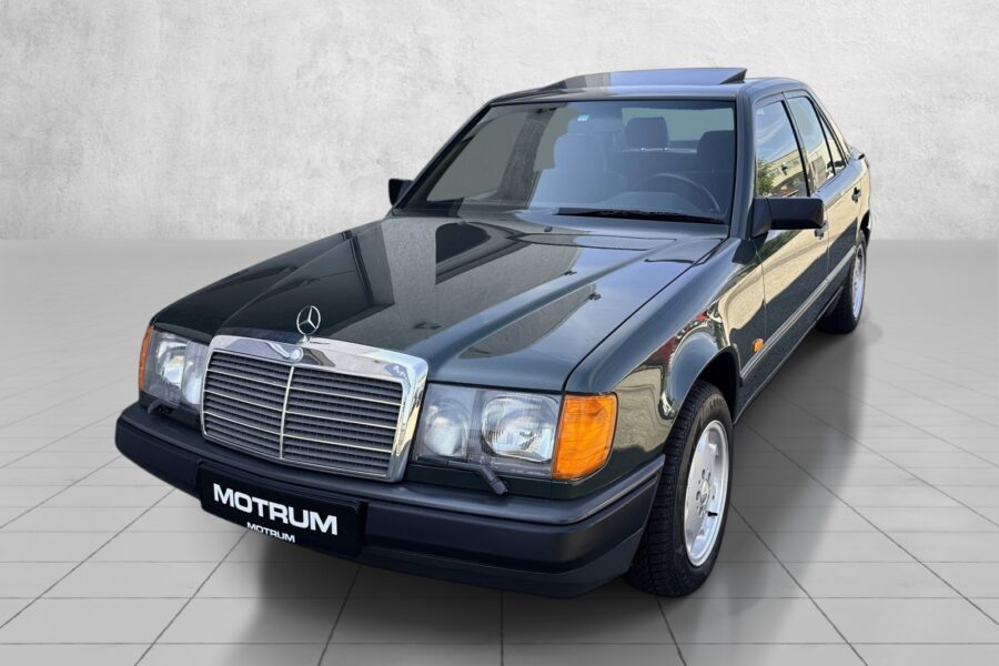 Mercedes-Benz 300